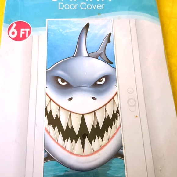 🌲 Sale ‼️6 ft SHARK door cover.  30" x 6'  NEW - Picture 6 of 6
